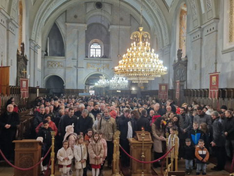 IMG-74d526c08f2784bc1eb0ed15fea50209-V_resize