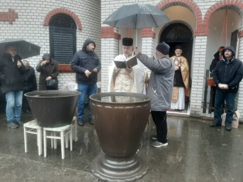 IMG-75bcbdf889edef317bb85ca9331c2a56-V_resize