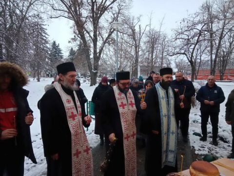 IMG-7bdfe51ef51191dd622ba6653d74f441-V_resize