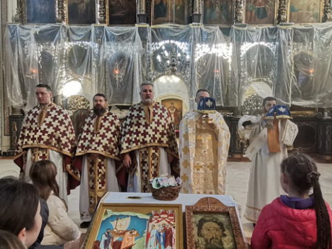 IMG-7c070919b10b01b8682f71e41dd8bf18-V_resize