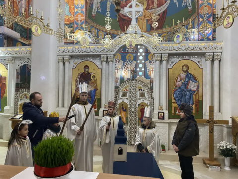 IMG-87d60fe842cf04391684c7a063bcbeb8-V_resize