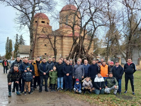 IMG-9aea8e830113568f269bf94695e4ae48-V_resize