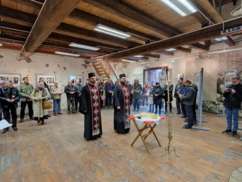 IMG-a3a78e06c403d64f44d5a5aee736b223-V_resize