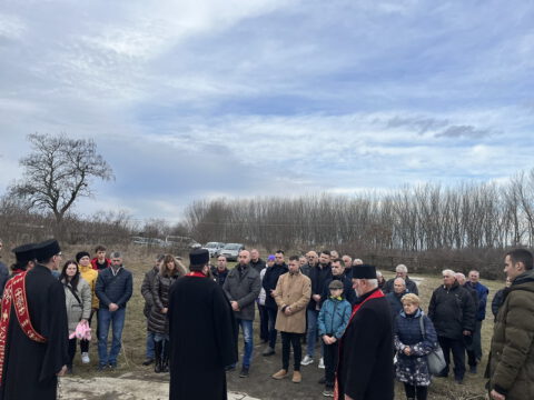 IMG-aa5642faf793e11d2b5764e63157a331-V_resize