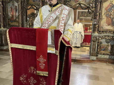 IMG-ac03b4cd0eadff62af7bfd5a9653b41e-V_resize