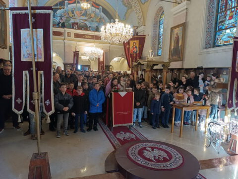 IMG-b69615474be404184ef3dff2bbd62762-V_resize