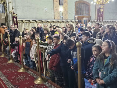 IMG-b91681ab7afb889d62ad15f046f8da6b-V_resize