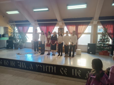 IMG-ba0deb6603df2621589a10a77dd0b7a7-V_resize