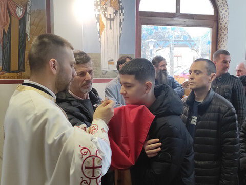 IMG-be1b3f9bab0ebbd0e141751b6239ae18-V_resize