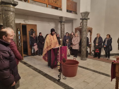 IMG-c49c681127de425198e1d85e3a8ecad3-V_resize