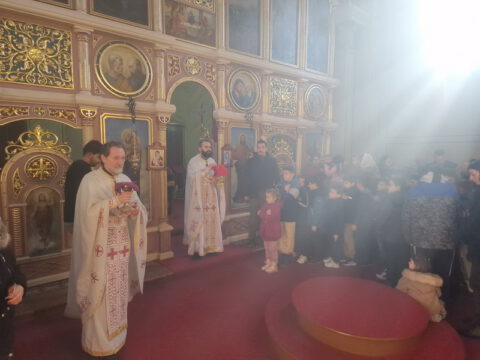 IMG-d45b989a65fedd7456f5fe6975219eec-V_resize