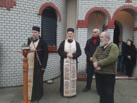 IMG-dbeb1993c006a0178d44c04461c0c82e-V_resize