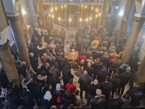 IMG-e32a1327d91eb707db3f045b130cb36e-V_resized_resize