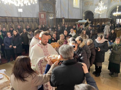 IMG-e44733e016c39945de58ee65c5f30a52-V_resize