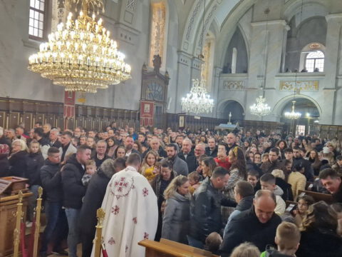 IMG-e5e0df51b95a2fd80867f1018abaa467-V_resize