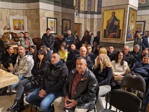 IMG-066dd63851830f799027fe1e6862d65f-V_resize