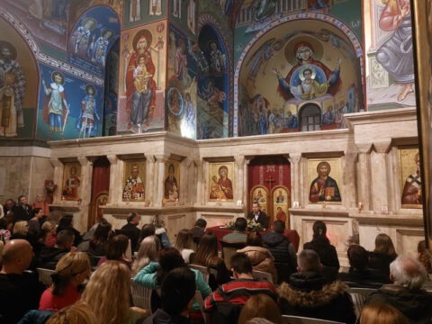 IMG-1f1e10bcc55b401bf974cc11a6c436af-V_resize