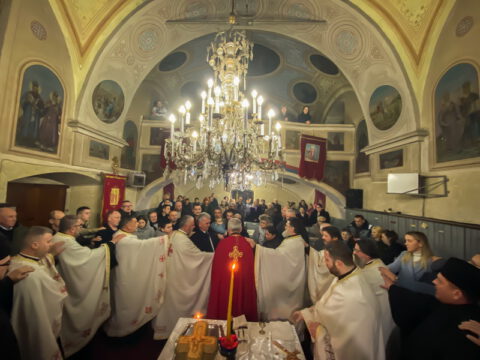 IMG-5ce00293f123caec6a7a9504ee2ec6e2-V_resize