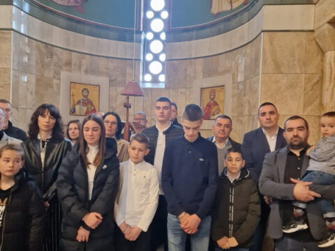 IMG-c90f430580ab02d466de26e15042ed12-V_resize