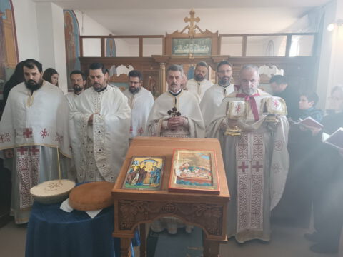 IMG-cc49a987468f64fedef078202c6827fb-V_resize