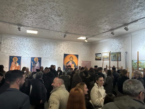 IMG-061500c3b91b2a913b4c8d3ae8e82efc-V_resize