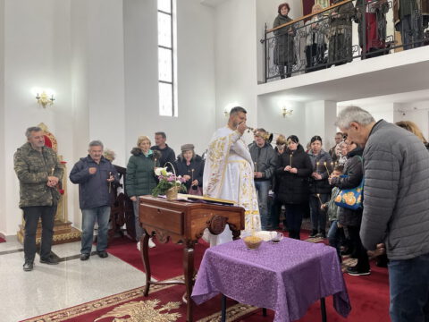 IMG-bb79cbf92361d7404a52a57ee94cda44-V_resize