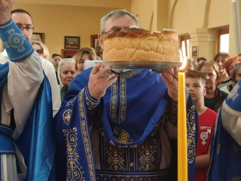 IMG-28a75e930ff40a7e38eb7f4471ee7f79-V_resize