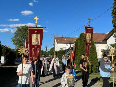 IMG-433f1fa77e242f3530a145be6de1a09d-V_resize