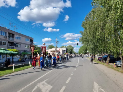 IMG-68a0f19a6a16e56bff7b7df362482a9f-V_resize