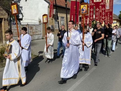 IMG-7ad4d5563cadfb6f022583d0e0270d24-V_resize