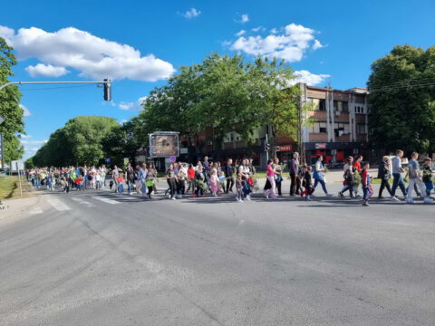 IMG-ada5a765d62c5ef670a01c5c16da54ba-V_resize