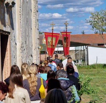 IMG-b18e2aa5e5663a13c3b766cb594cfa1c-V_resize