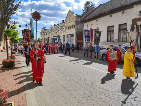 IMG-f1af1571697f063d44abaf3b30dbcd84-V_resize