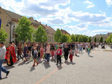 IMG-febfaeae5ad097ffe1b974b1ed8d4116-V_resize