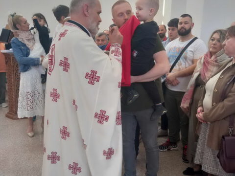 77fa0b6e-eaf6-4e12-b3a0-b56007040fd7_resize