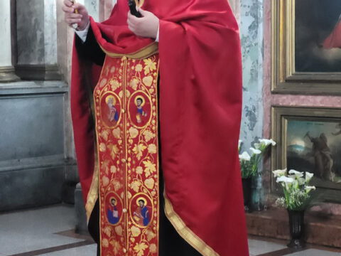 IMG-043633d47b067478e7e0991df7e04fe7-V_resize