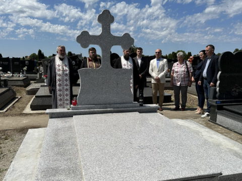 IMG-0586acb9e82318bfb75e4ea842fd8639-V_resize