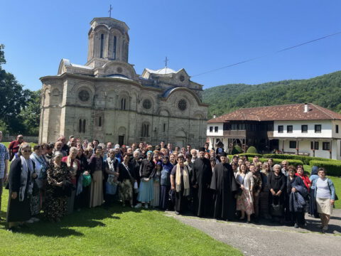 IMG-30f0d23a1eca3488ad38af82c790dc67-V_resize