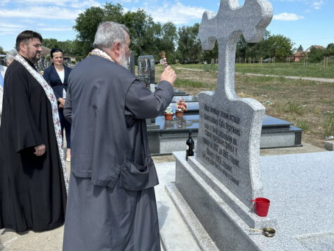 IMG-59135671fc548250162cac9c7807ea1a-V_resize