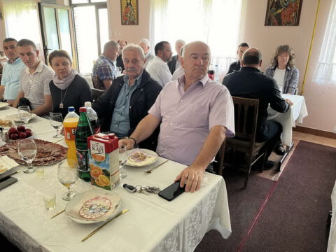 IMG-62050d8d4f181ea56c8610be0b8b5b5b-V_resize