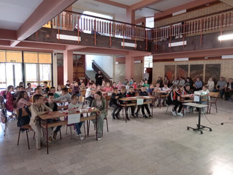 IMG-624e1ac51a6de5a05976d5420eac935b-V_resize