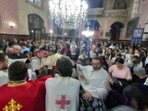 IMG-6e38a3e66d60d4acb501a1a2072f18d2-V_resize