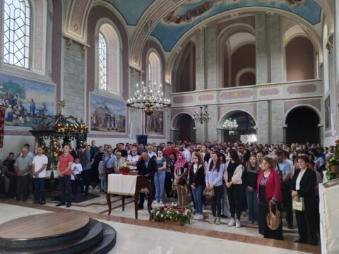 IMG-74dbadcce1a16c190349fd0331b92aad-V_resize