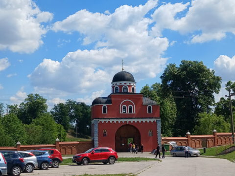 IMG-9358e585207c881dd92b546a641e4928-V_resize