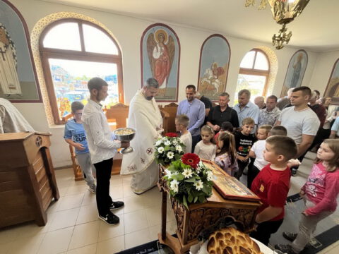 IMG-9a3295ecadb92444f7b4e92932a6156b-V_resize