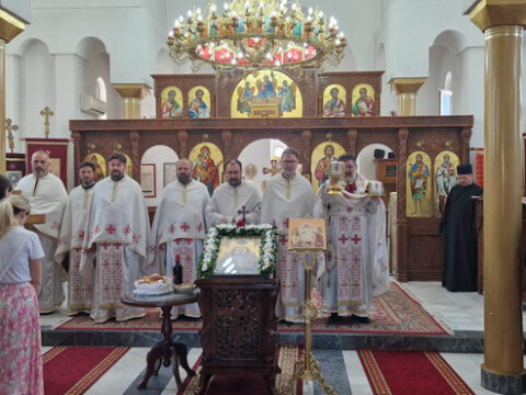 IMG-bd066a1afb59279d858a6eb83d1db81f-V_resize