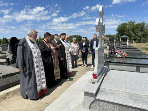 IMG-bdd194077e2e64e71d1bcd10d579129f-V_resize