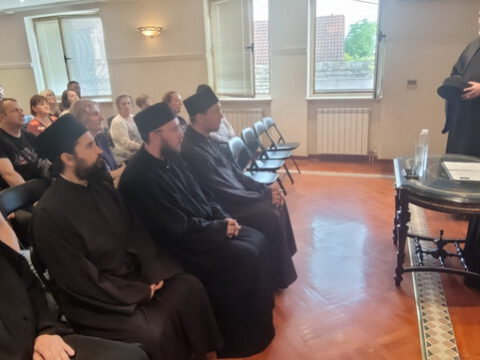 IMG-d585dbc1cc45b6fe5a81edfbee3147c8-V_resize