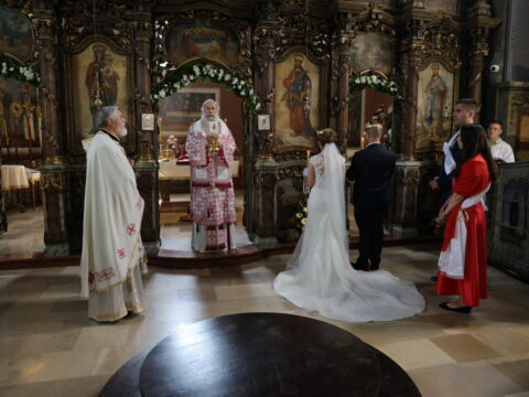 1718526221181_resize