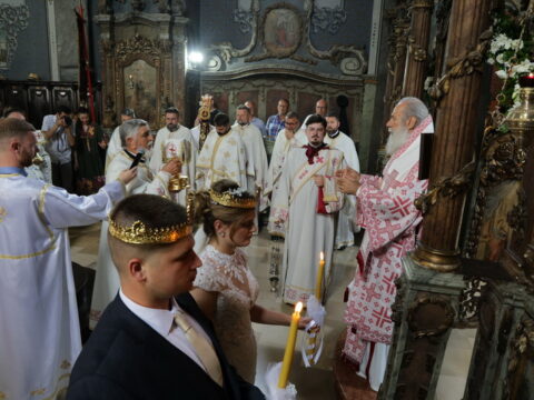 1718526221195_resize